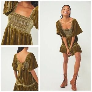 Free People Easy to Love Mini Velvet Smocked  Dress Puff Sleeves Cottagecore – L